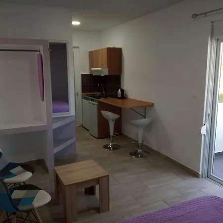 Toulas & Apts No2 Apartmán