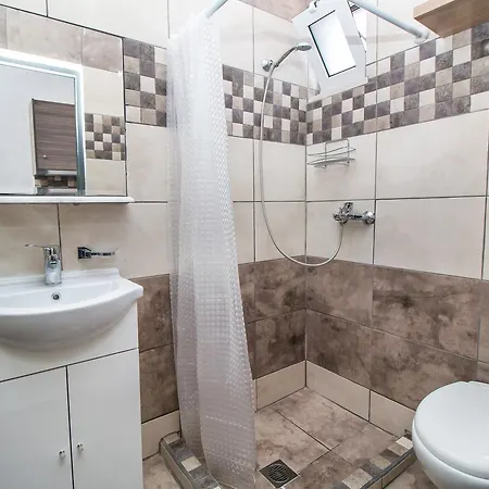 Apartmán Toulas & Apts No2 *