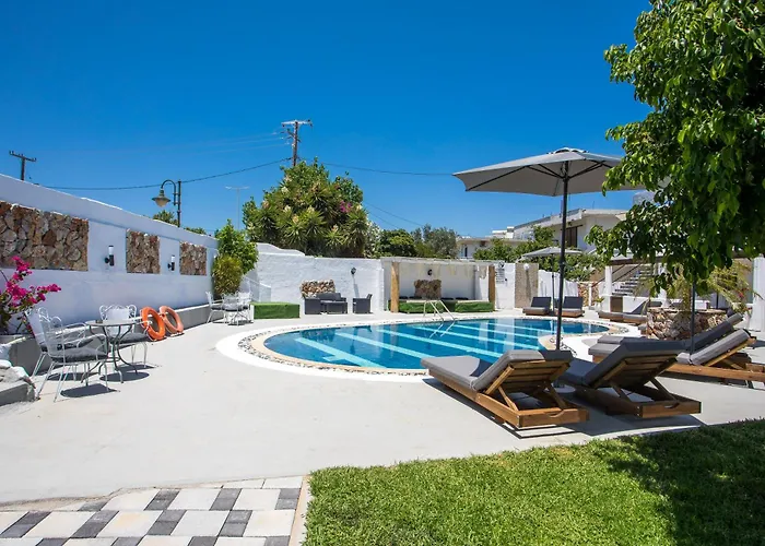 Toulas & Apts No2 Daire