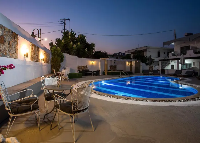 Daire Toulas & Apts No2 *