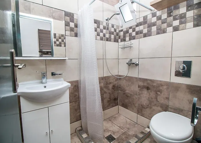 Daire Toulas & Apts No2 *