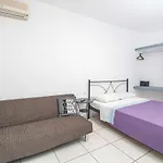 Toulas & Apts No2 公寓 法里拉基