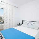Apartament Toulas & Apts No2