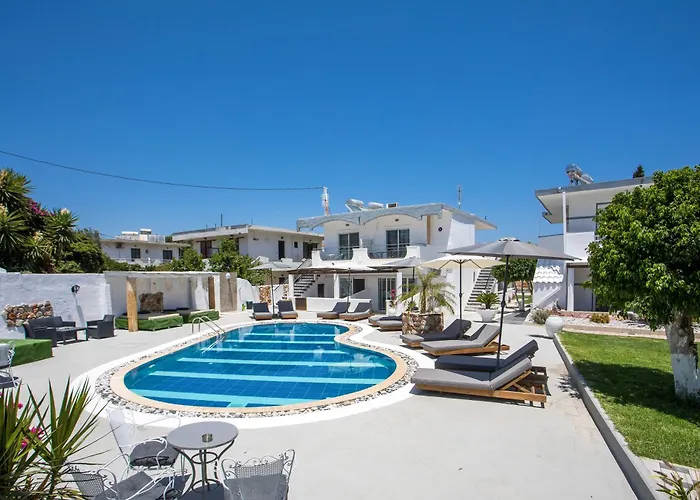 Toulas & Apts No2 * Faliraki