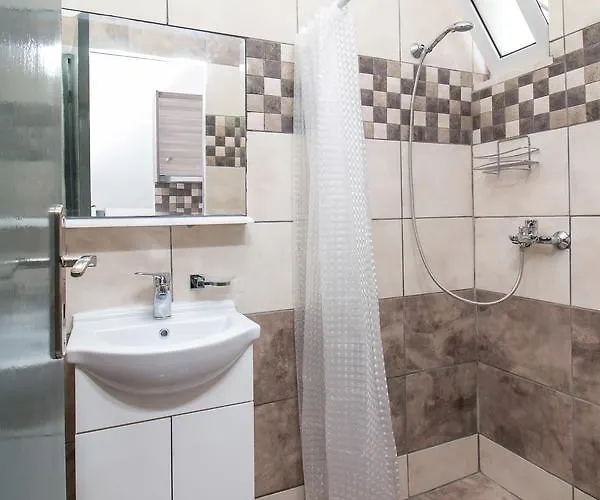 Toulas & Apts No2 * Faliraki