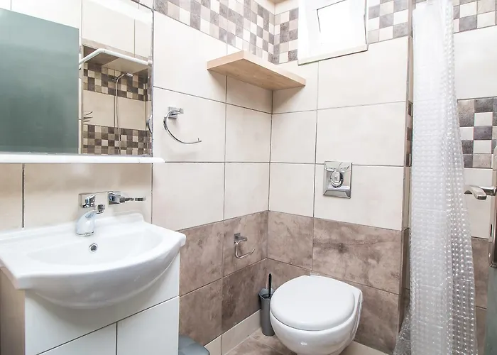 Toulas & Apts No2 * Faliraki