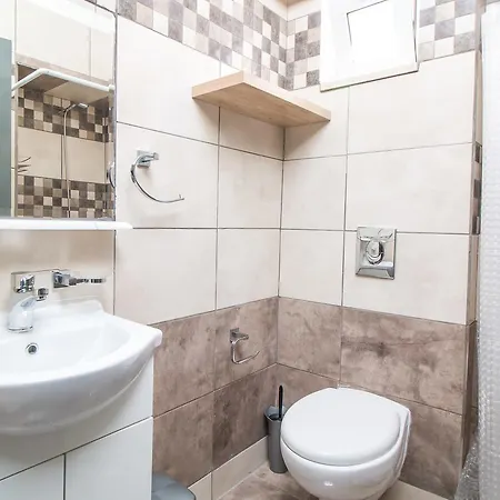 Toulas & Apts No2 * Фалираки