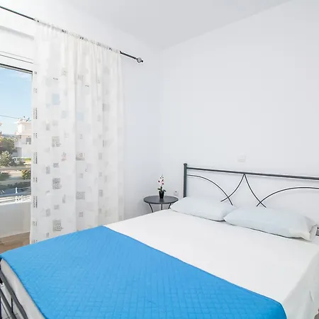 Apartment Toulas & Apts No2