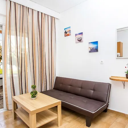 Апартаменты Toulas & Apts No2